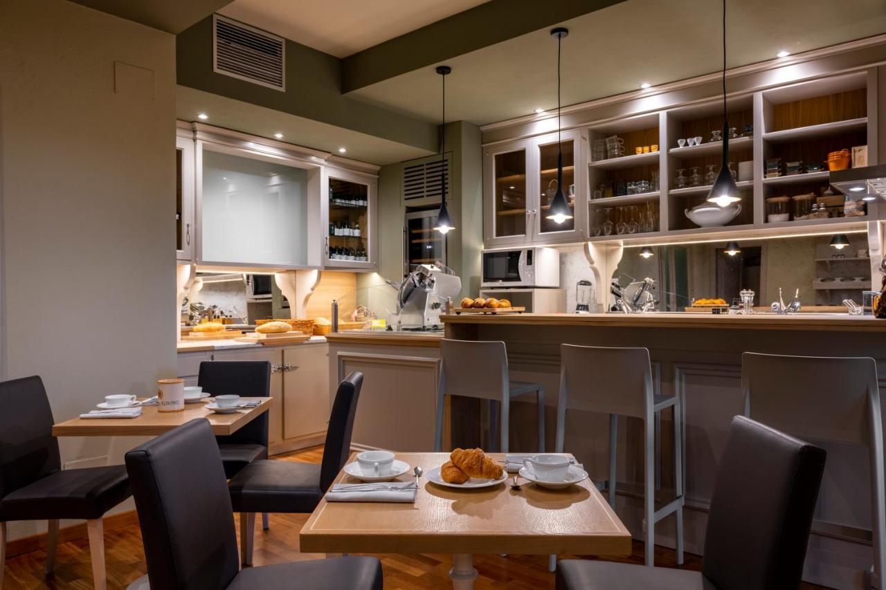 Hotel Rutiliano Пиенца Екстериор снимка